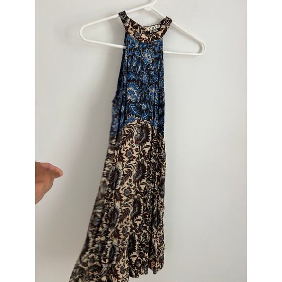 Urban Outfitters Fit & Flare Floral Dress - Size 2 - Picture 6 of 10